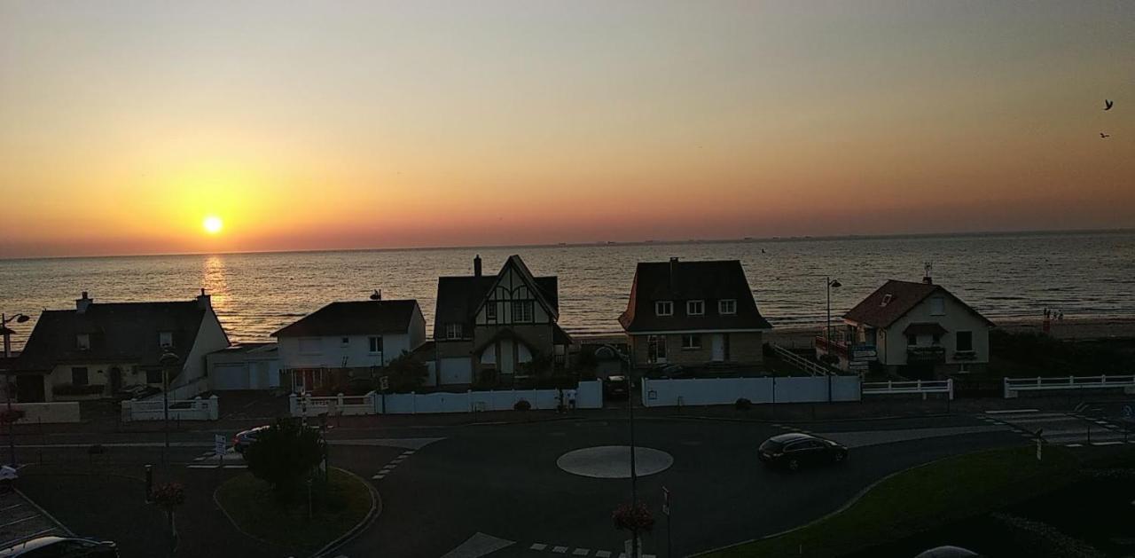 Appartement Neuf Beautiful Villers 1-4 Pers Avec Parking Prive Et A 200 M Plage Eksteriør bilde